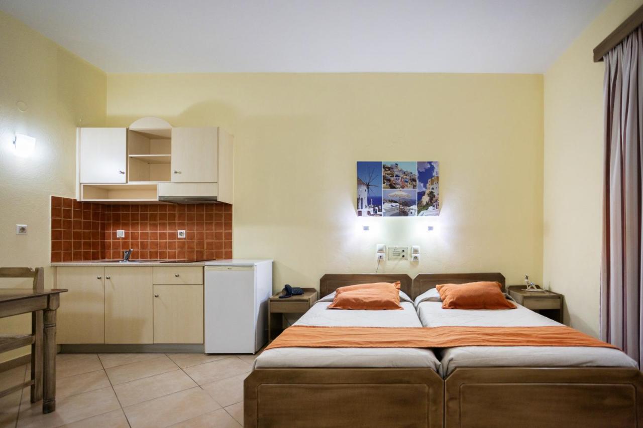 Daisy Hotel Apartments 罗希姆诺 外观 照片