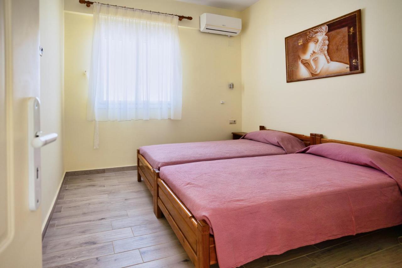 Daisy Hotel Apartments 罗希姆诺 外观 照片