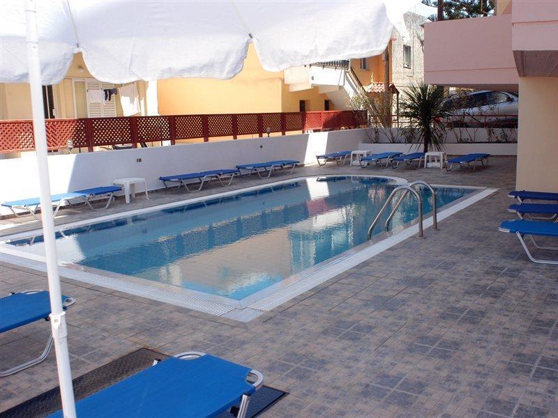 Daisy Hotel Apartments 罗希姆诺 外观 照片