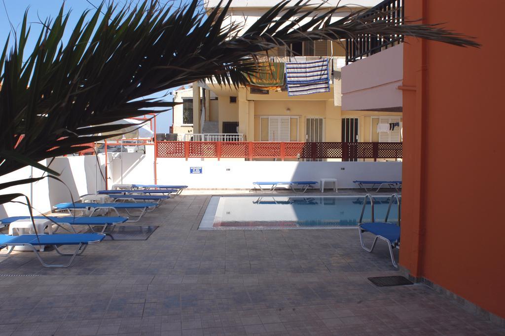 Daisy Hotel Apartments 罗希姆诺 外观 照片